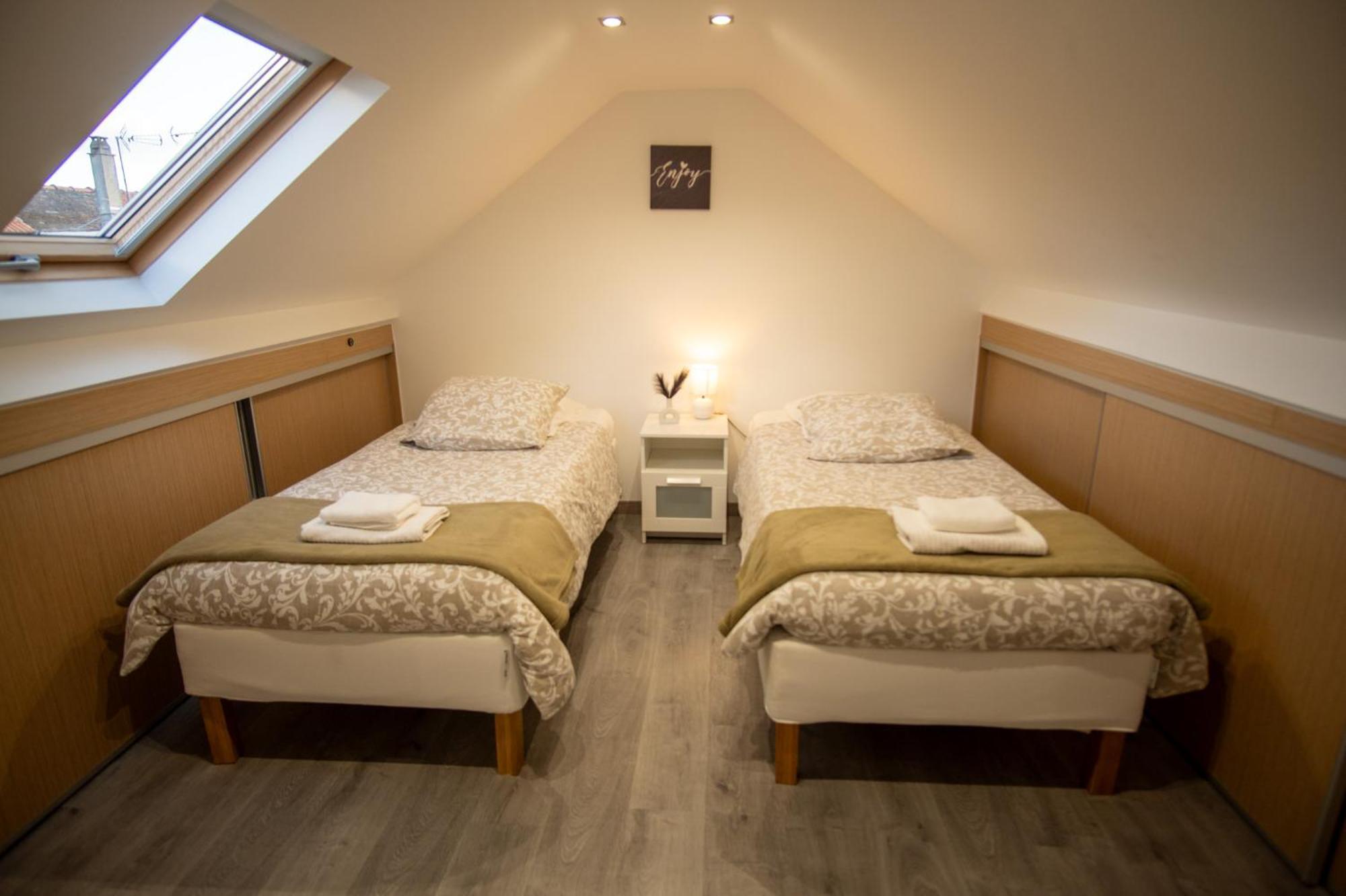 A L'Ombre Du Pin "7" - Spacious T3 Duplex Near Disneyland And Paris, 1-6 Guests Le Pin  Exterior foto